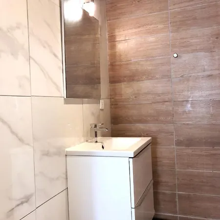 T2 Proche Centre - 42m2 - Entree Autonome